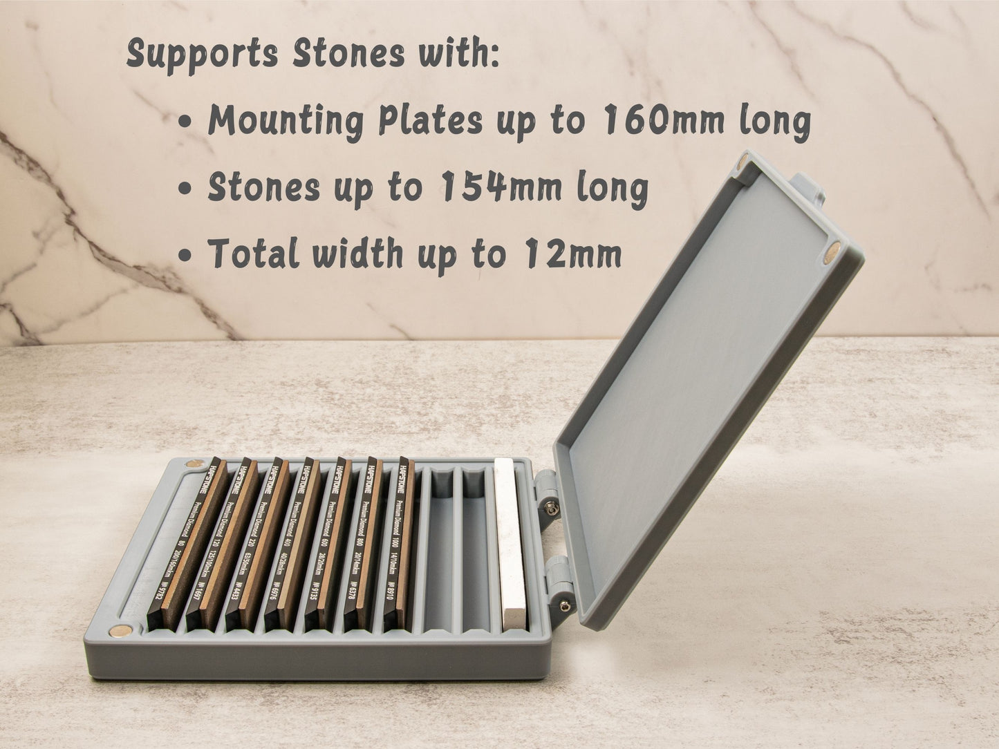 Sharpening stone storage case with lid open, filled with 10 stones. Text overlay lists compatibility: 160mm plates, 154mm stones, and 12mm total thickness.