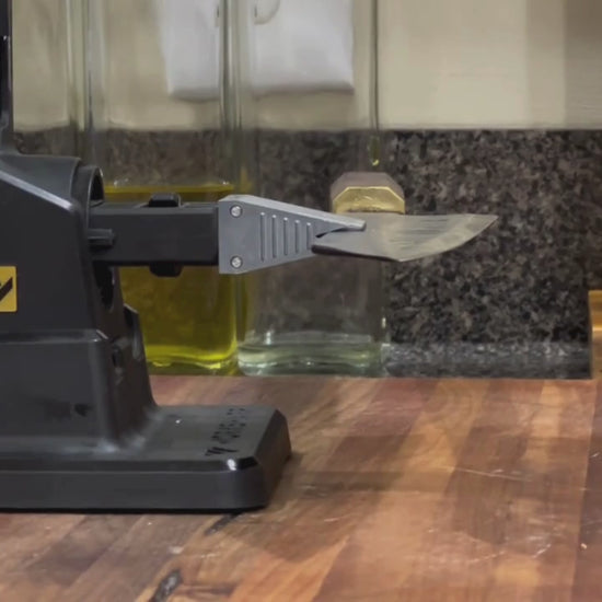 Demonstration of adjustable knife edge supports used with the Work Sharp Precision Adjust system to stabilize the knife during sharpening.